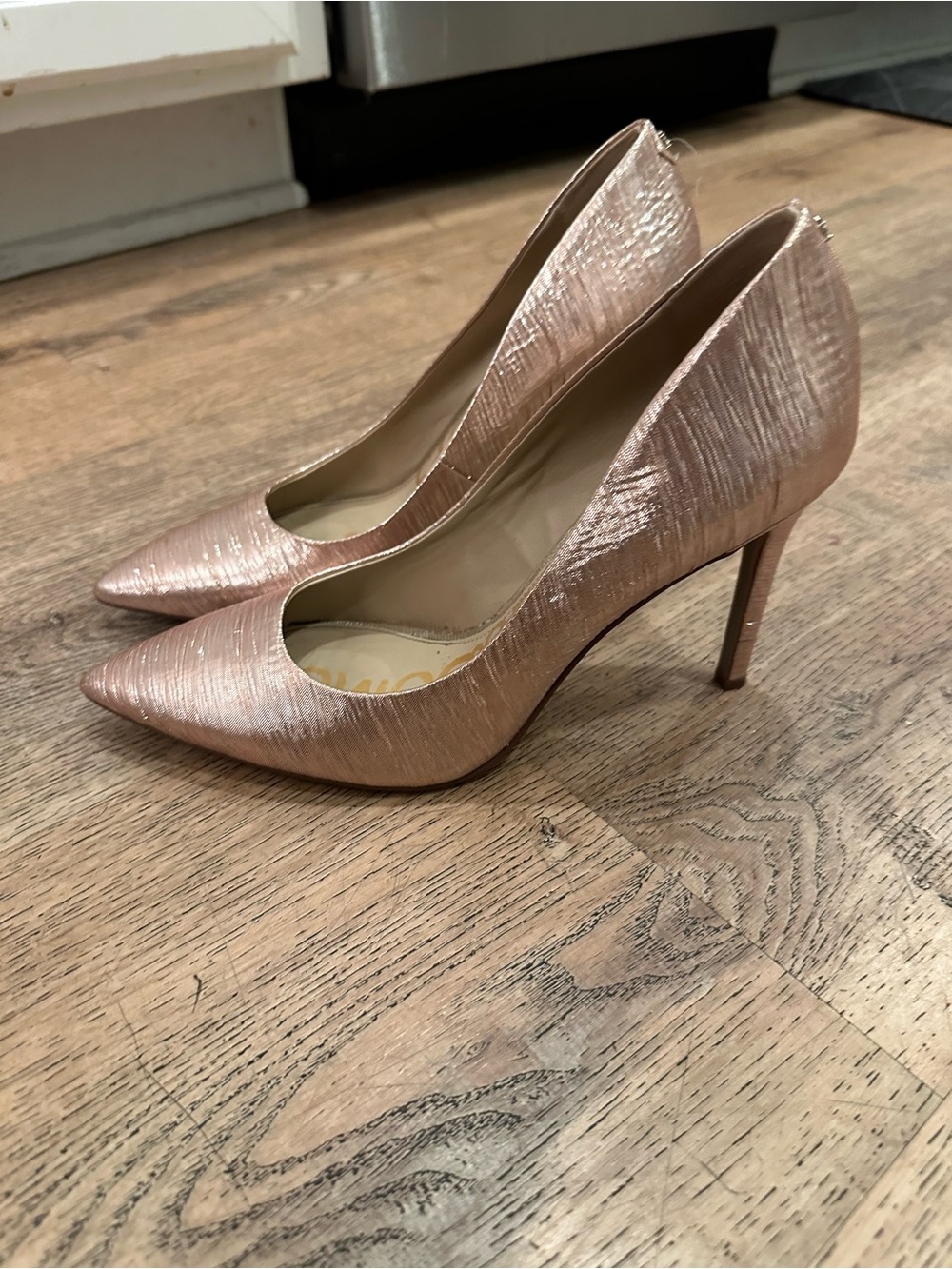 Sam Edelman Pointed-Toe Stiletto Pump in Rose Metallic, very good condition